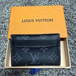 Louis Vuitton mens card holder